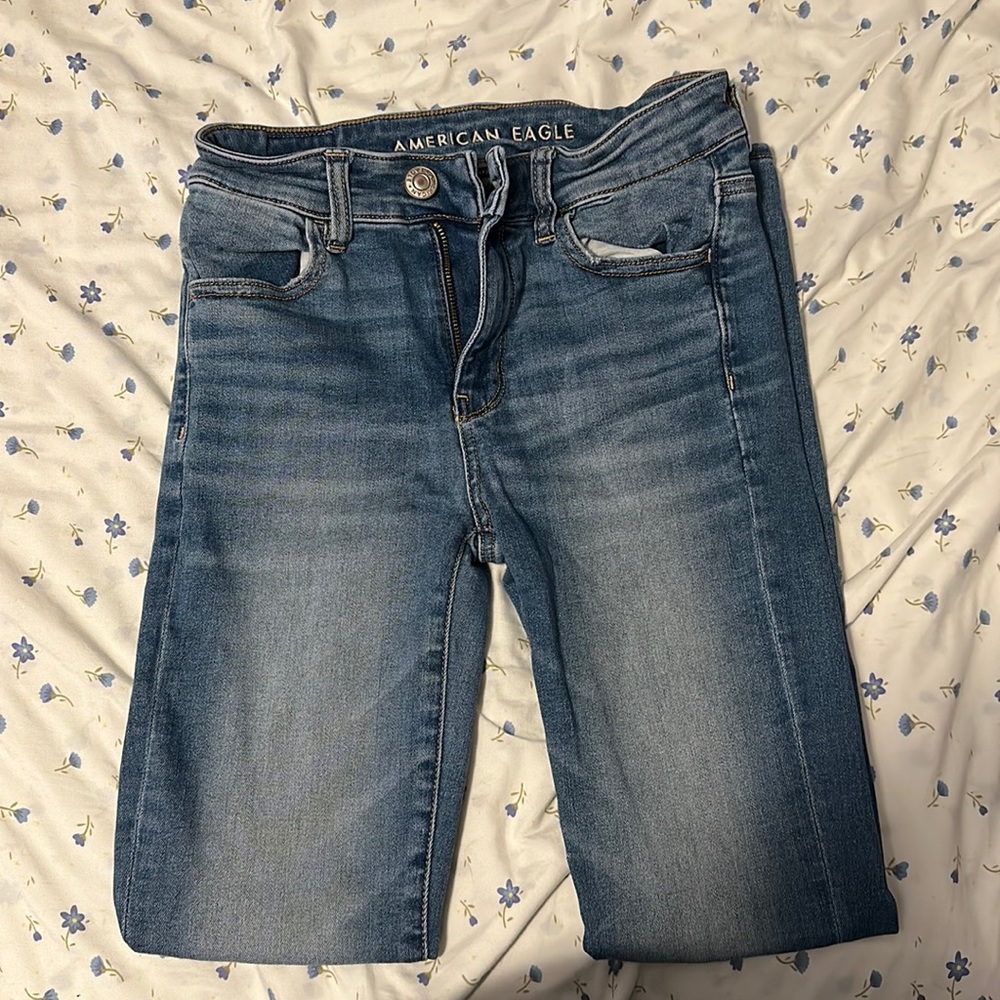 Super stretch American eagle skinny jeans